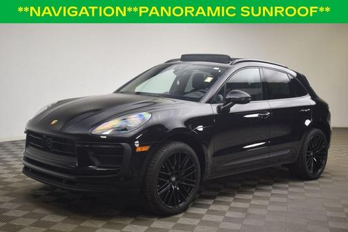 Black 2022 Porsche Macan Base (PDK)
