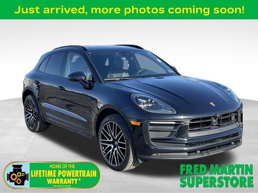 2022 Porsche Macan 