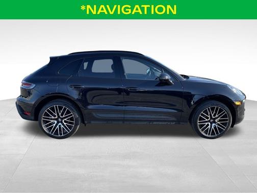 2022 Porsche Macan 