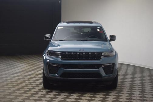 Steel Blue 2027 Jeep Grand Cherokee L Limited