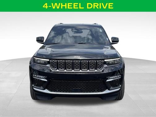 Diamond Black 2022 Jeep Grand Cherokee Summit