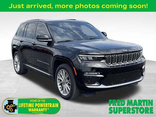 Diamond Black 2022 Jeep Grand Cherokee Summit