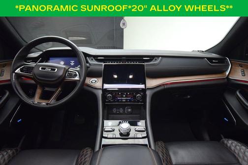 Diamond Black 2022 Jeep Grand Cherokee Summit
