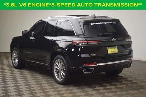 Diamond Black 2022 Jeep Grand Cherokee Summit