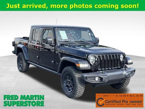 2023 Jeep Gladiator Sport