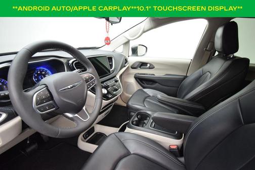2023 Chrysler Pacifica Touring-L