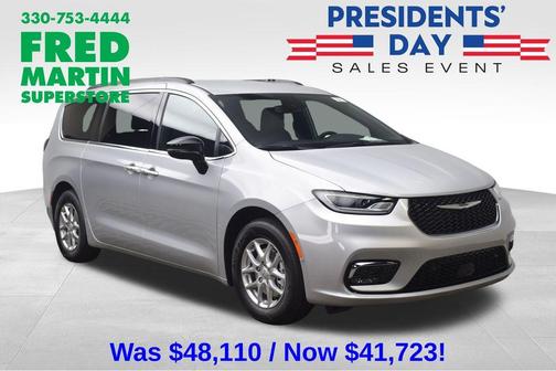 2026 Chrysler Pacifica Select