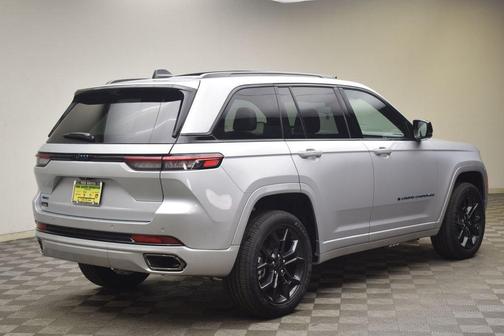 2025 Jeep Grand Cherokee 4xe Base