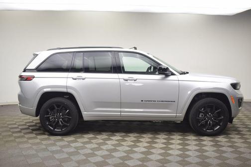 2025 Jeep Grand Cherokee 4xe Base