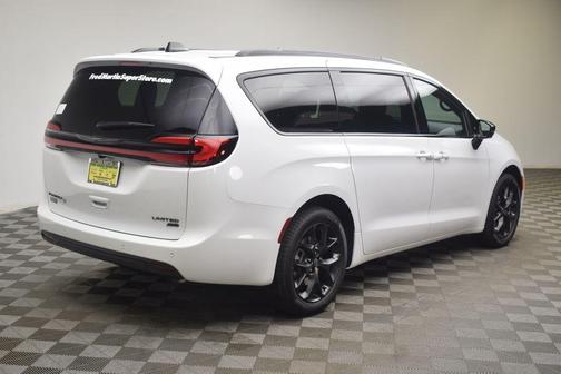 2026 Chrysler Pacifica Limited