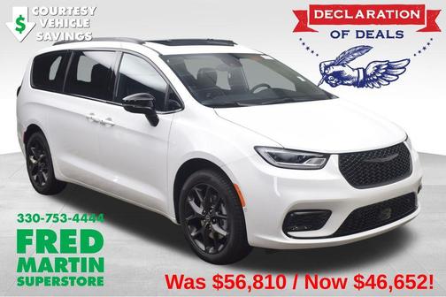 Bright White Clearcoat 2026 Chrysler Pacifica Limited