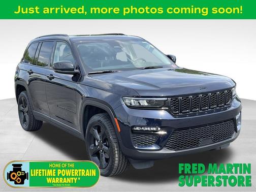 Midnight Sky 2024 Jeep Grand Cherokee Limited