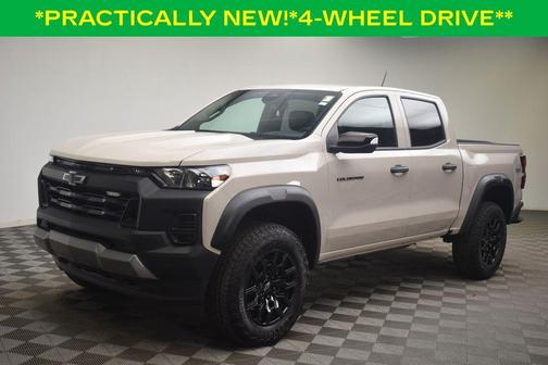 White Sand 2026 Chevrolet Colorado Trail Boss