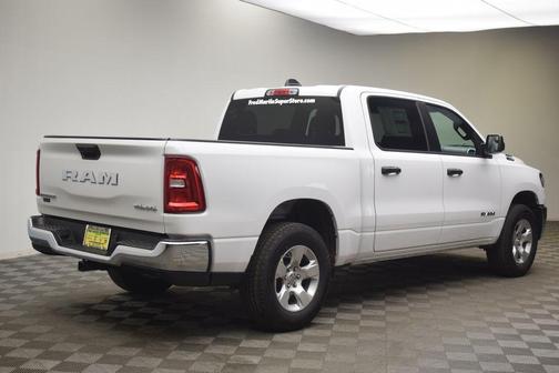 Bright White Clearcoat 2026 RAM 1500 Big Horn/Lone Star