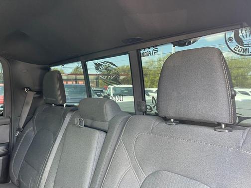 Bright White Clearcoat 2020 RAM 1500 Big Horn