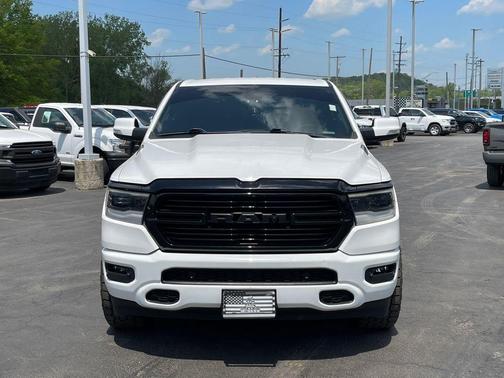 Bright White Clearcoat 2020 RAM 1500 Big Horn