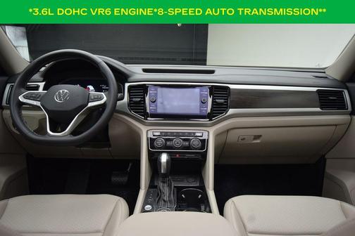 Deep Black Pearl Effect 2022 Volkswagen Atlas 3.6L SE w/Technology