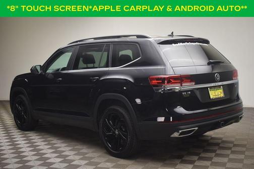 Deep Black Pearl Effect 2022 Volkswagen Atlas 3.6L SE w/Technology