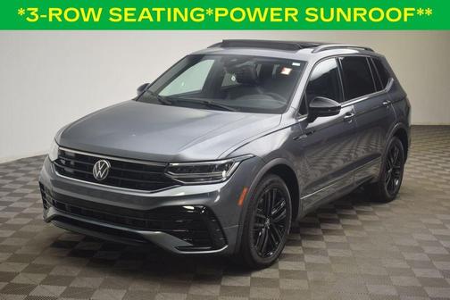 Platinum Gray Metallic 2022 Volkswagen Tiguan 2.0T SE R-Line Black