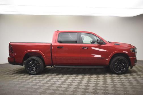 Molten Red Pearlcoat 2026 RAM 1500 Big Horn/Lone Star