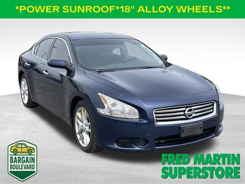 Navy Blue 2014 Nissan Maxima S