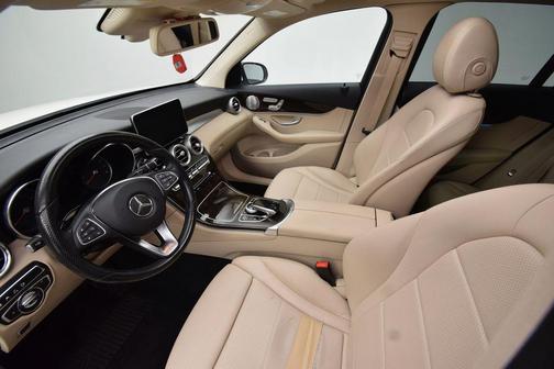 2017 Mercedes-Benz GLC 300 
