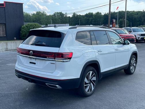 2024 Volkswagen Atlas 2.0T SE