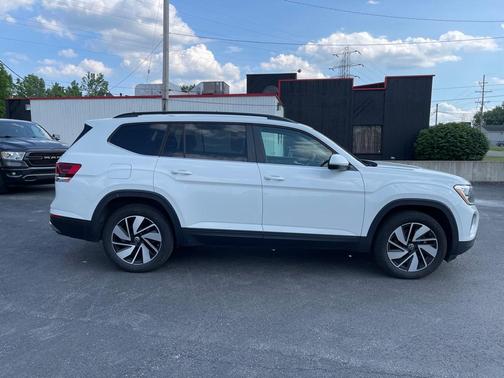 2024 Volkswagen Atlas 2.0T SE