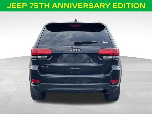 2017 Jeep Grand Cherokee Laredo