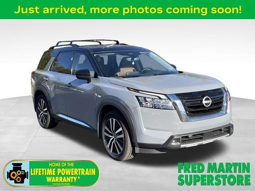 2024 Nissan Pathfinder Platinum