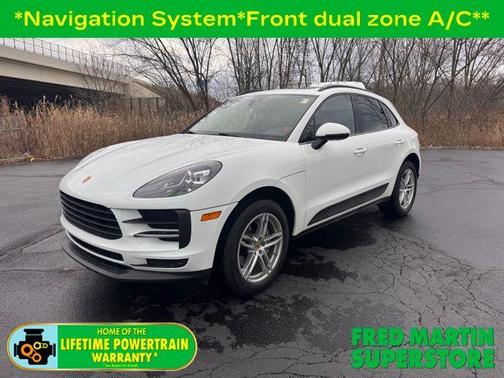 2021 Porsche Macan Base (PDK)