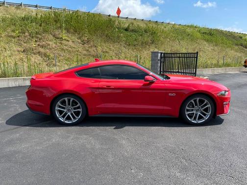 2022 Ford Mustang GT Premium