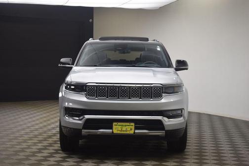 Silver Zynith 2024 Jeep Grand Wagoneer Series III