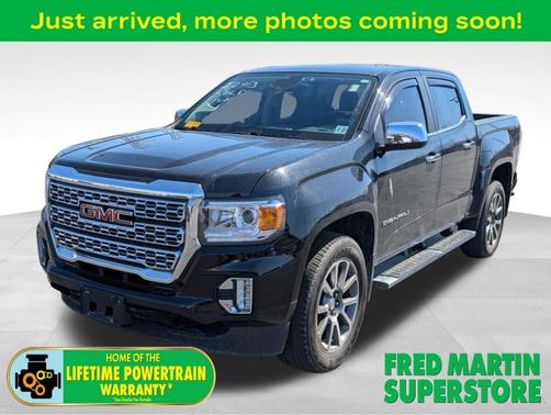 Onyx Black 2022 GMC Canyon Denali