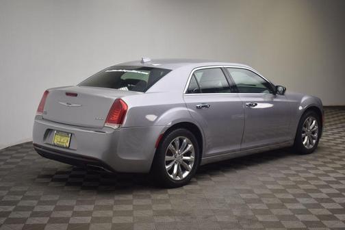 Billet Silver Metallic Clearcoat 2018 Chrysler 300 Limited