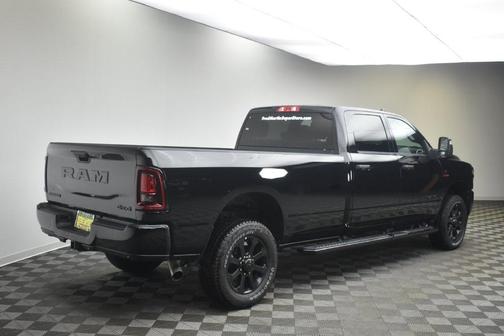 Diamond Black 2027 RAM 2500 Big Horn