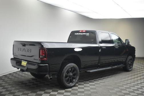 Diamond Black 2027 RAM 2500 Big Horn