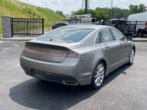 2016 Lincoln MKZ