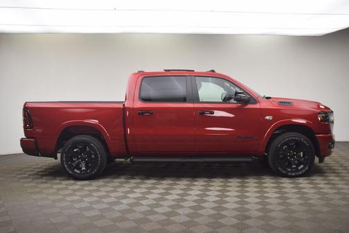 Molten Red Pearlcoat 2026 RAM 1500 Big Horn/Lone Star