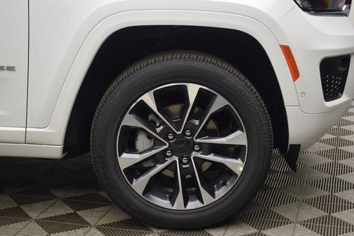 2025 Jeep Grand Cherokee Overland