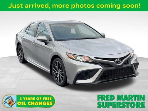 2024 Toyota Camry SE