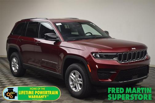 2025 Jeep Grand Cherokee Laredo
