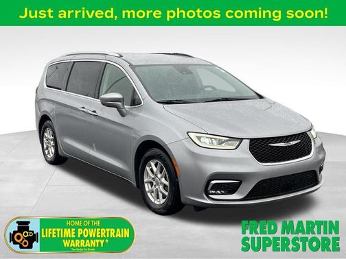 2021 Chrysler Pacifica Touring-L
