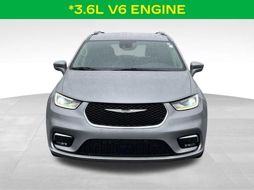 2021 Chrysler Pacifica Touring-L