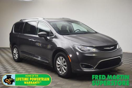 2019 Chrysler Pacifica Touring-L