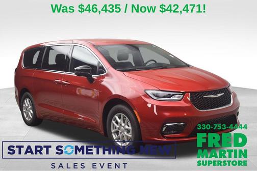 2026 Chrysler Pacifica Select