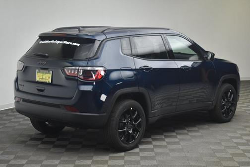 Fathom Blue Pearlcoat 2027 Jeep Compass Latitude