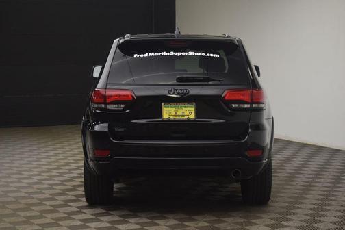 Diamond Black 2018 Jeep Grand Cherokee Altitude
