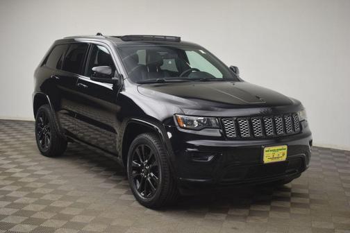 Diamond Black 2018 Jeep Grand Cherokee Altitude