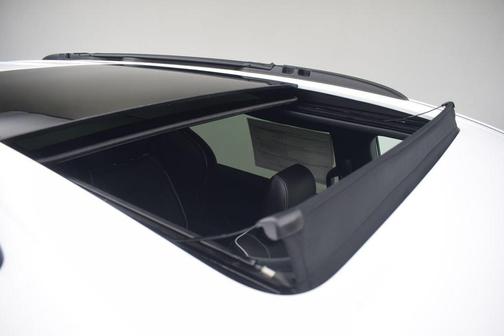 Bright White Clearcoat 2026 Chrysler Pacifica Limited